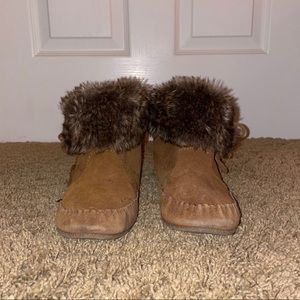 Minnetonka Bootie Moccasins Faux Fur